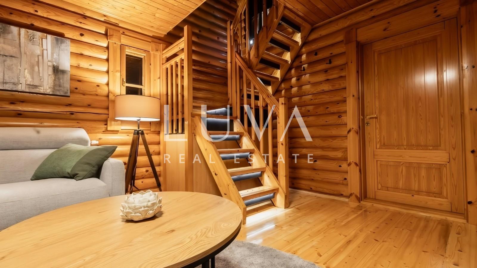 Sveti Ivan Zelina, unique house with a pool and a view for sale