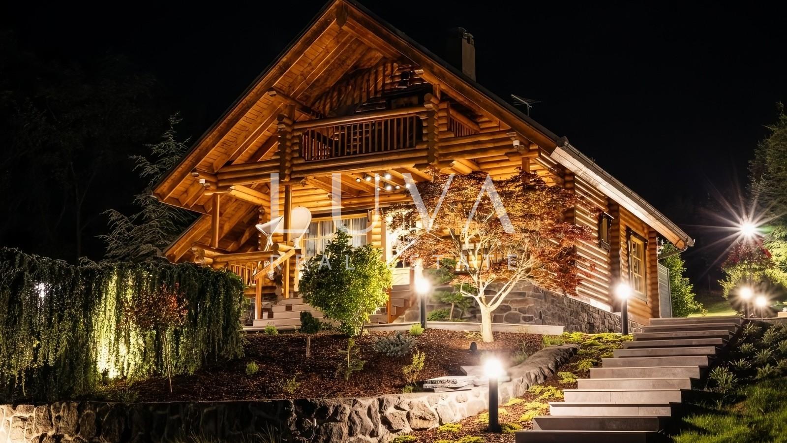 Sveti Ivan Zelina, unique house with a pool and a view for sale