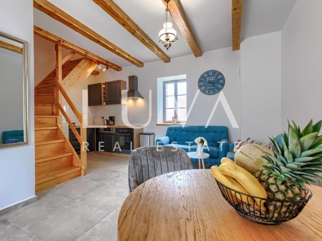 Istria, Poreč, renovated stone house with jacuzzi, 105 m²