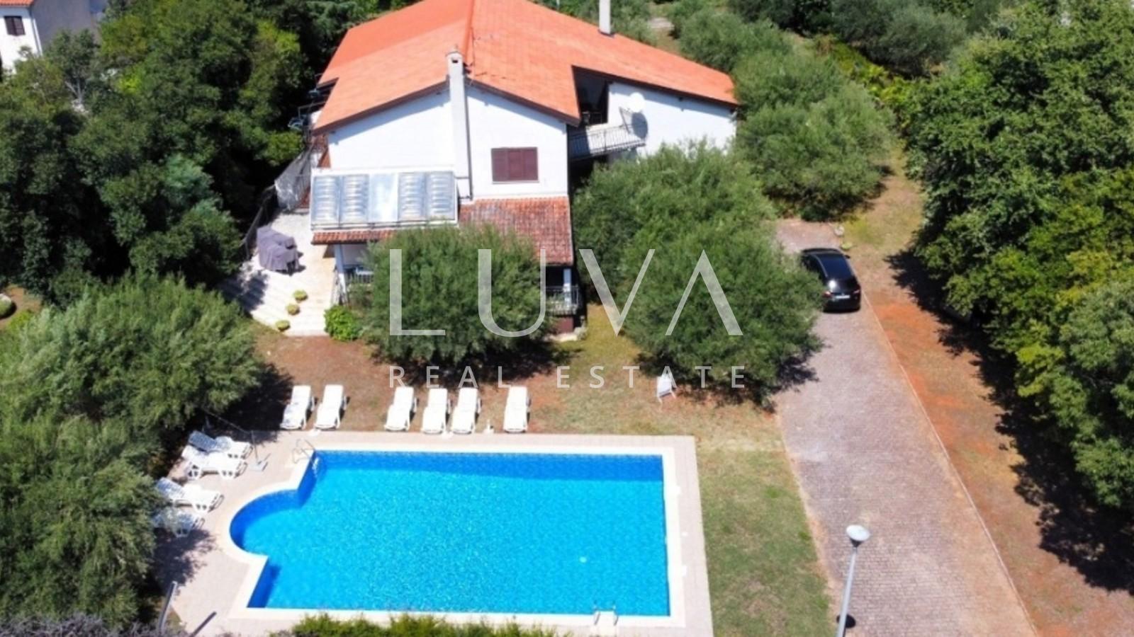 Poreč, Kukci, house with pool, 330 m²