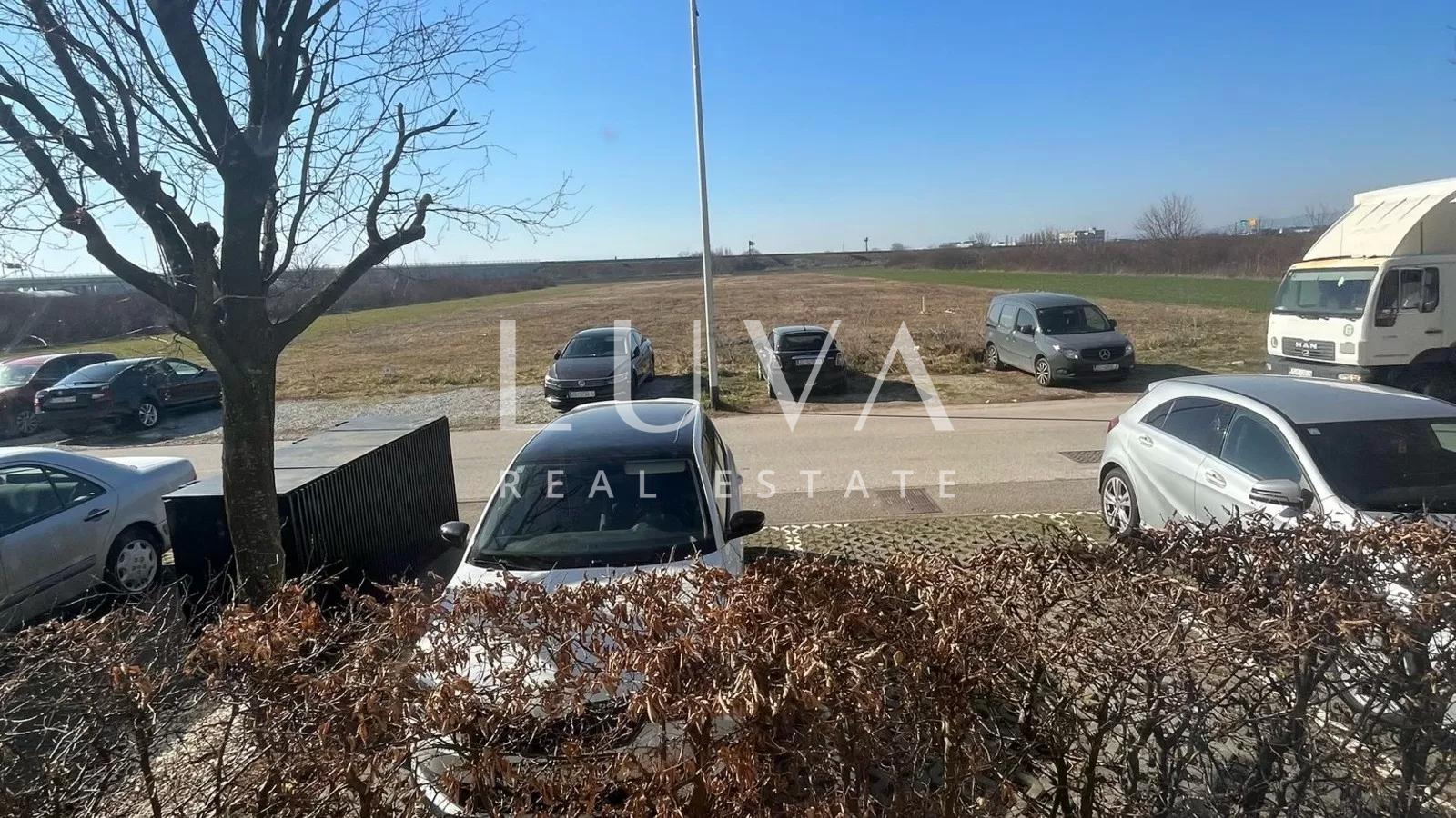 Zagreb, Veliko Polje, 3-Zimmer-Wohnung – 97 m²