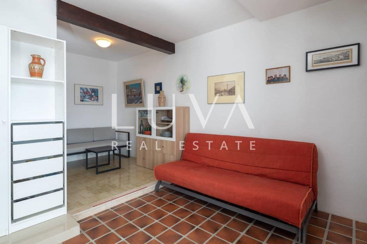 Omiš, Stanići, seafront house with pool for sale