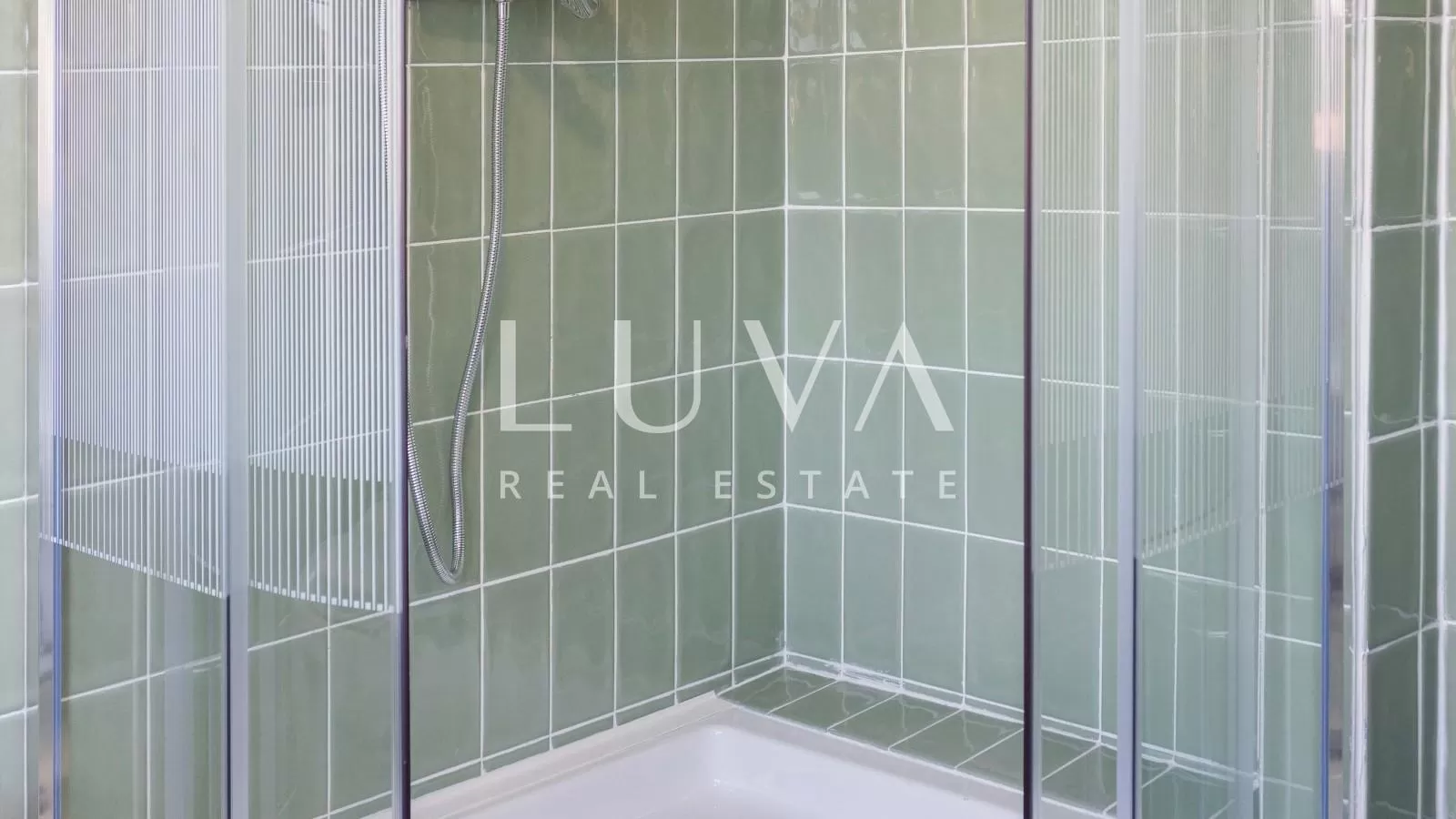 Zagreb – Kvaternik-Platz, Modernes Apartment, 200 m2 zur Miete