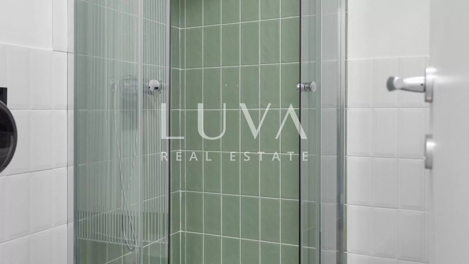 Zagreb – Kvaternik-Platz, Modernes Apartment, 200 m2 zur Miete