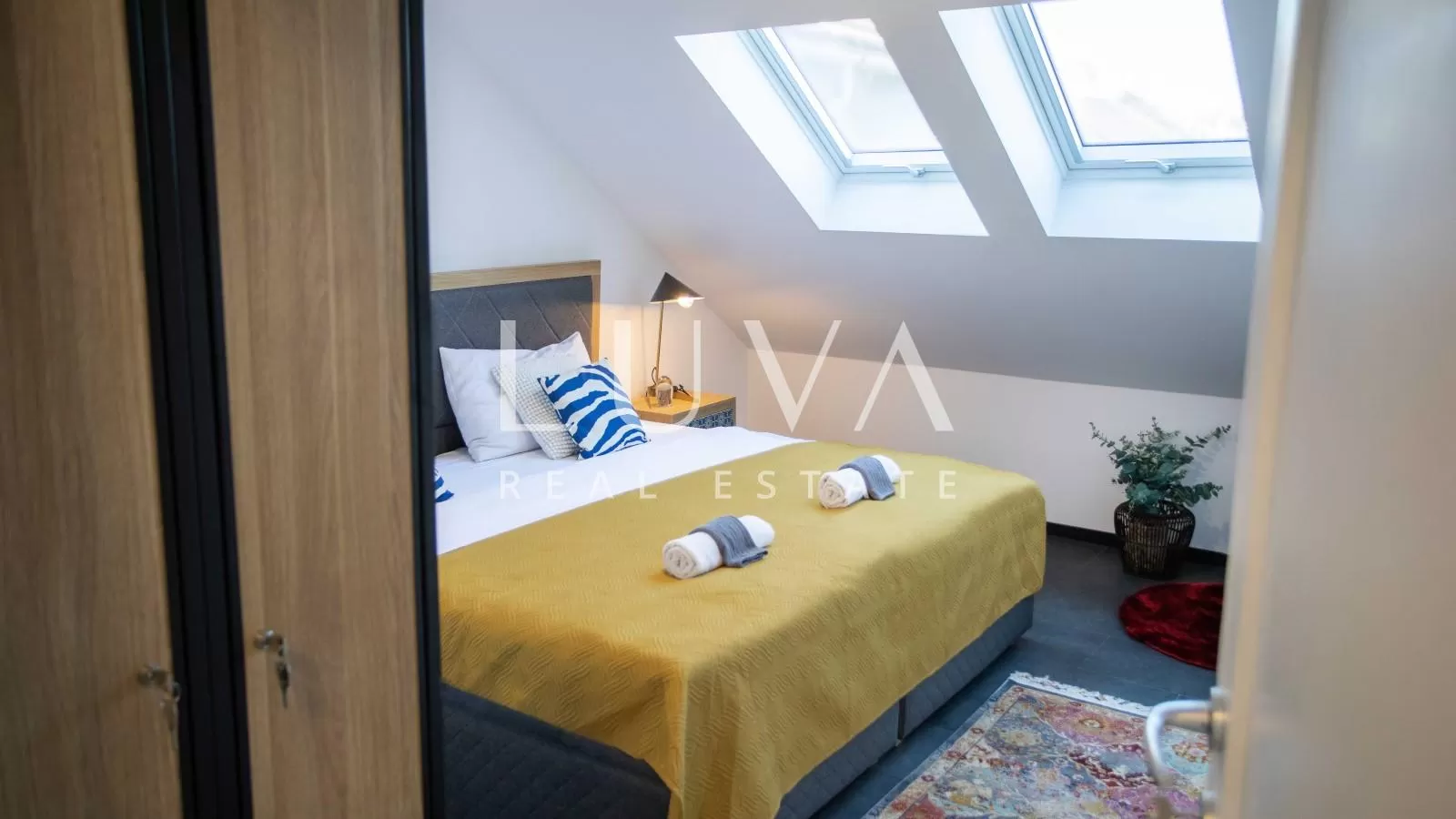 Zagreb – Kvaternik-Platz, Modernes Apartment, 200 m2 zur Miete