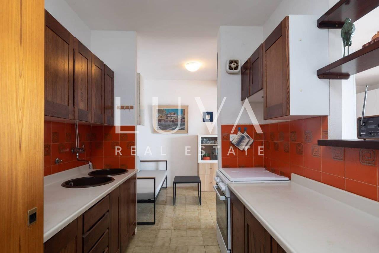 Omiš, Stanići, seafront house with pool for sale