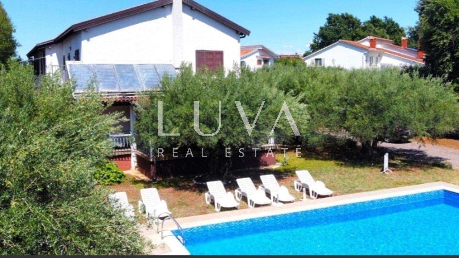 Poreč, Kukci, house with pool, 330 m²