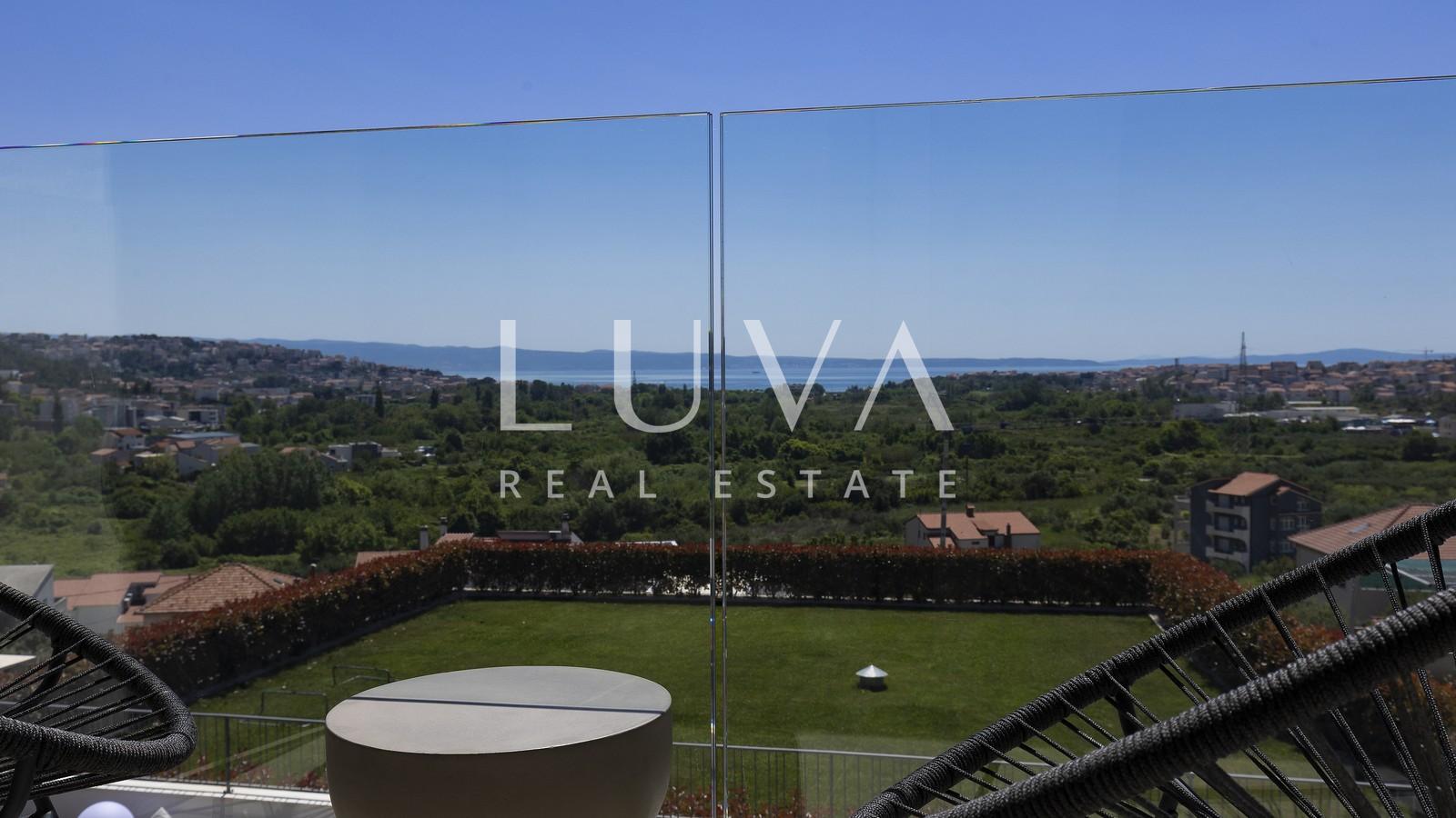 Split, luksuzna vila s pogledom na more, 220 m2 za dugoročni najam