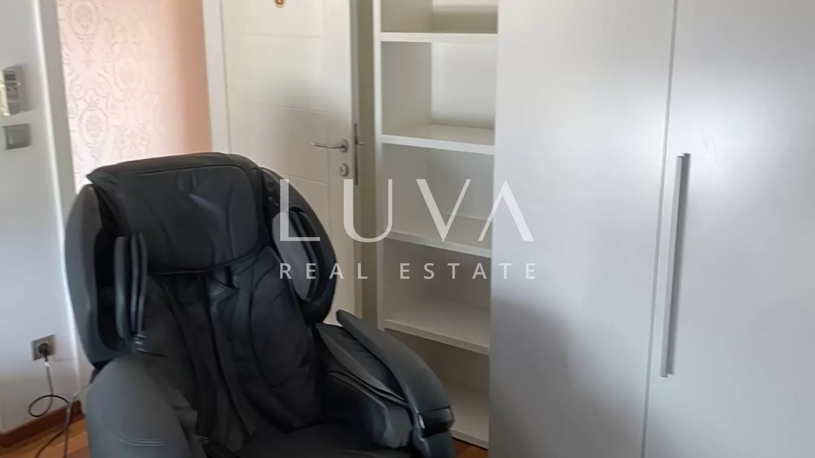 Radnička cesta, luksuzan dvoetažni stan 199m2 s garažnim mjestom