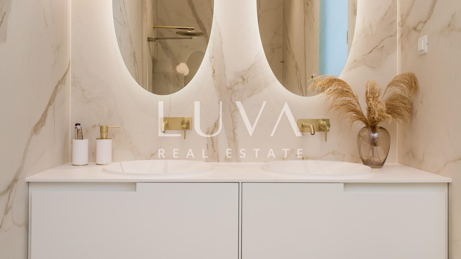 Opatija, city center, luxury apartment NFA 88 m² for sale