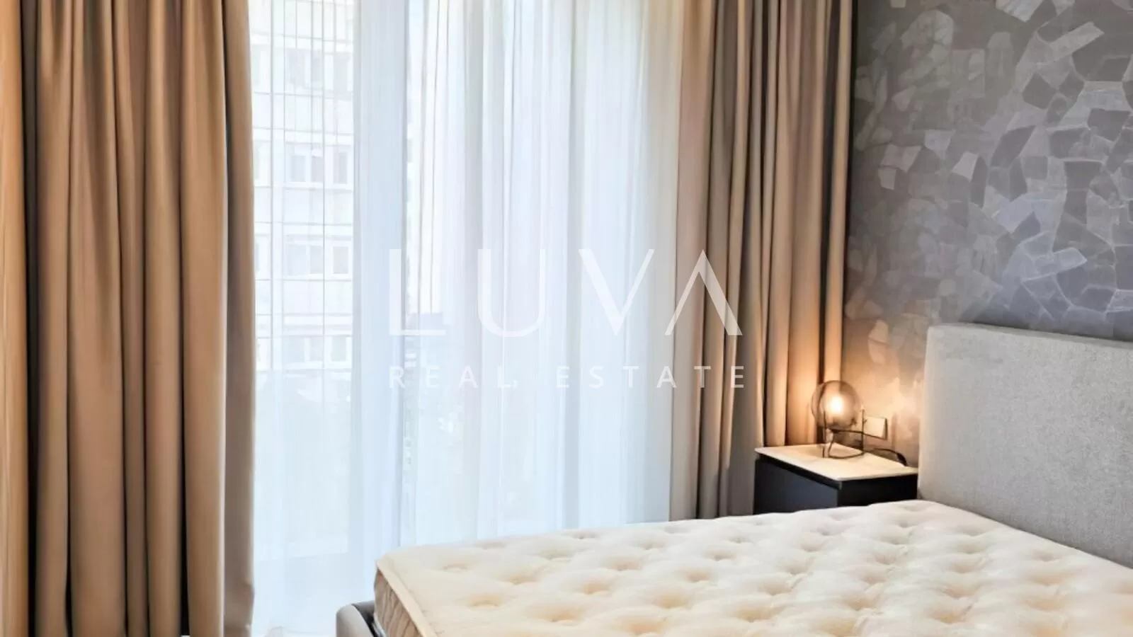 Zagreb, Park Kneževa, luxurious three-floor apartment 144m2 for rent