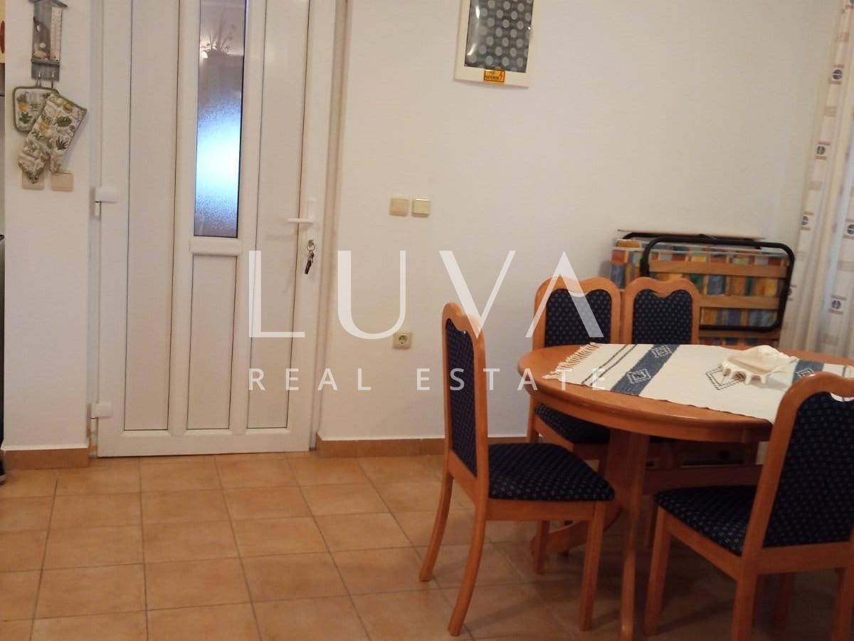 Pag, Novalja, dvosoban stan s pogledom na more, 58 m2