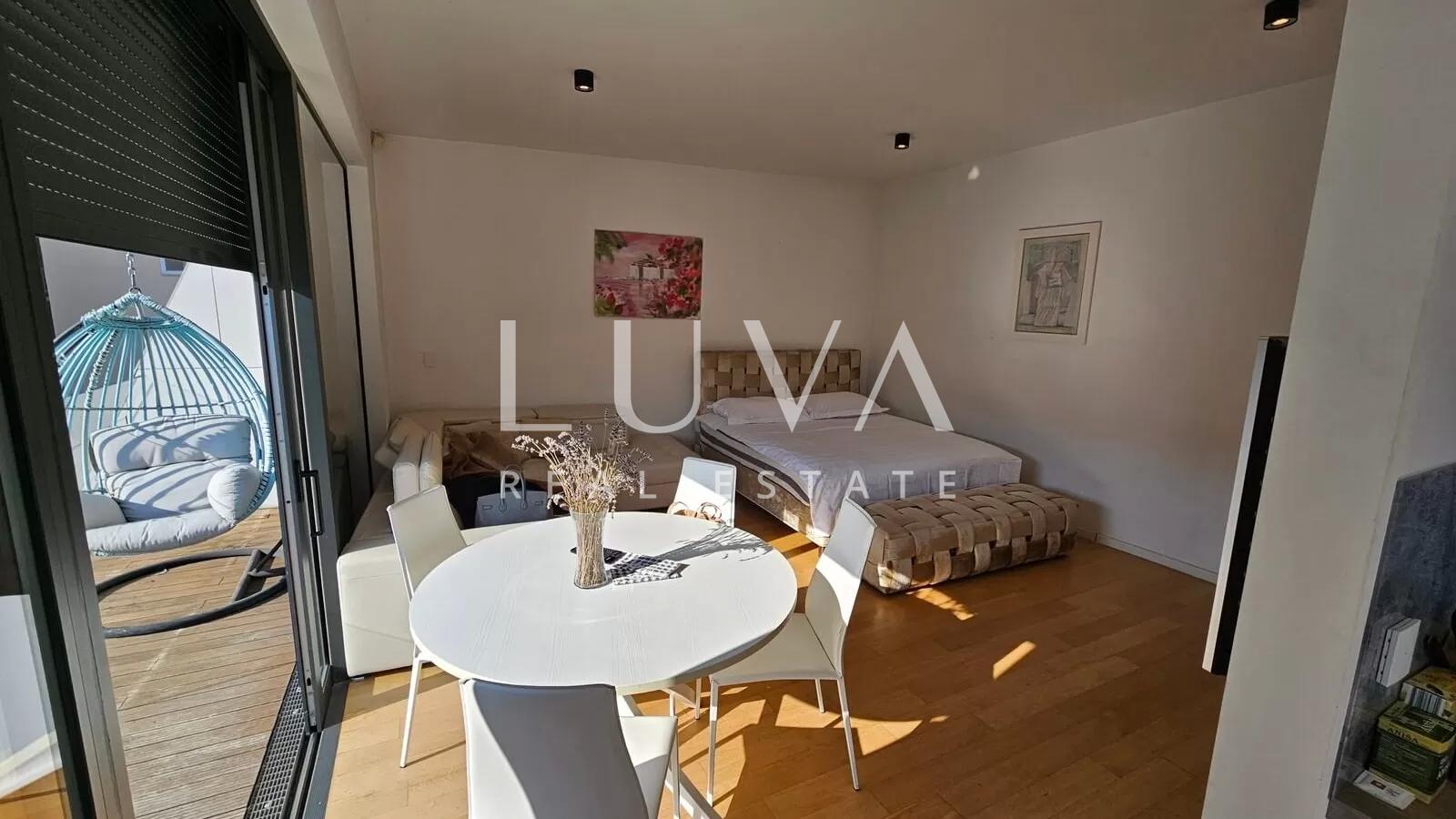 Ban Zentrum, Studio-Apartment mit Terrasse und Garage zum Verkauf