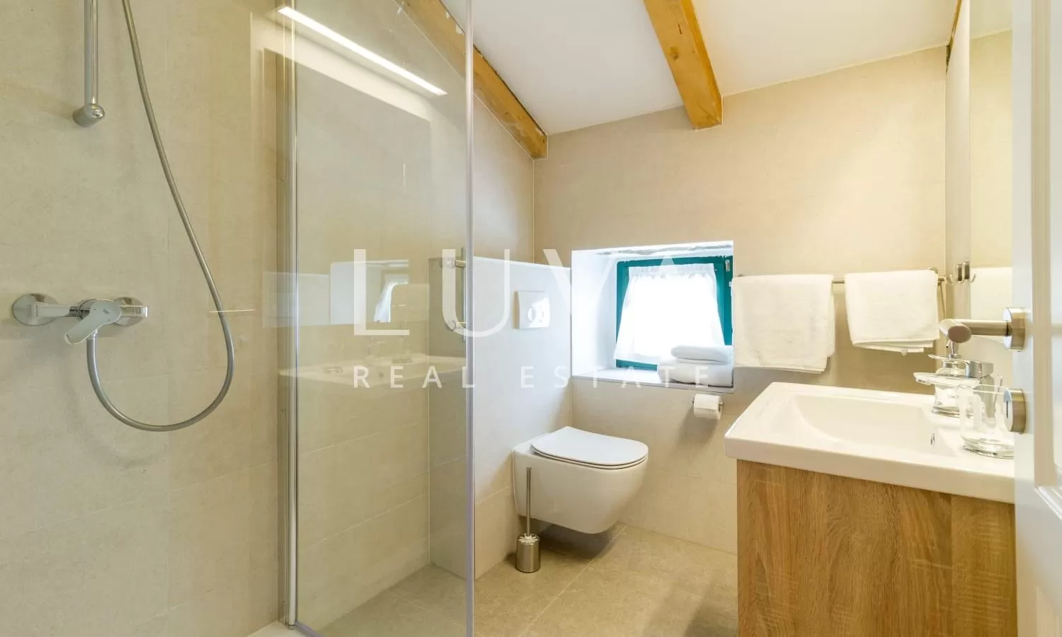 Barban, Istria, luxurious stone villa with pool for sale