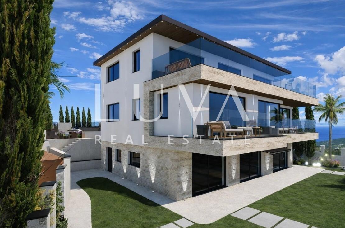 Opatija, luxury 143 m² penthouse with sea view and terrace