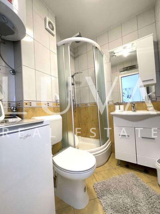 Brač, Supetar, modernly furnished apartment with sea view for sale