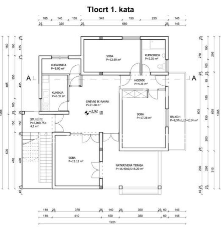 Brač, Supetar, three-storey building, established tourist property with sea view