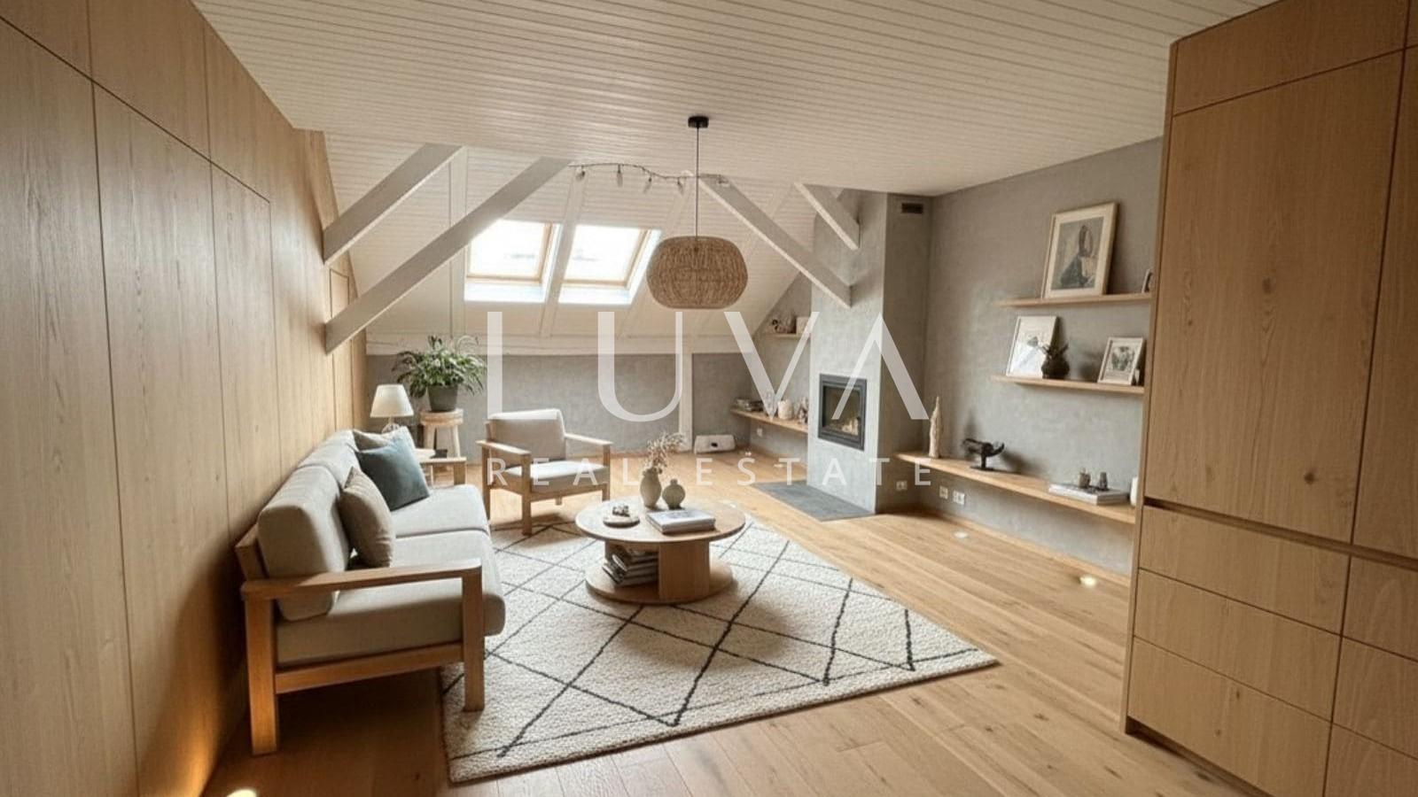 Zagreb, Britanski trg, four-room apartment for renovation, 142 m²