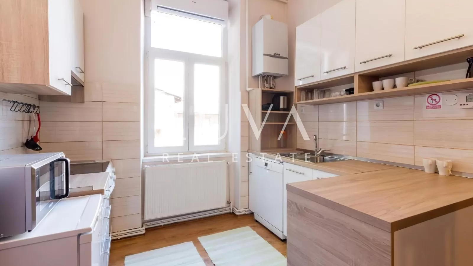 3-Zimmer-Wohnung zu verkaufen, 90 m2, neu renoviert, Top-Lage
