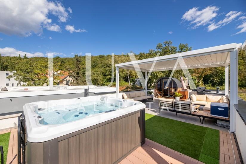 Krk, Omišalj, luxury apartment with roof terrace by the sea, for sale