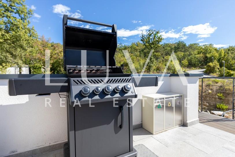 Krk, Omišalj, luxury apartment with roof terrace by the sea, for sale