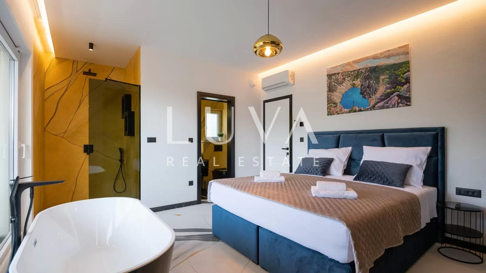 Zagvozd, luxuriöse Villa mit Pool zu verkaufen