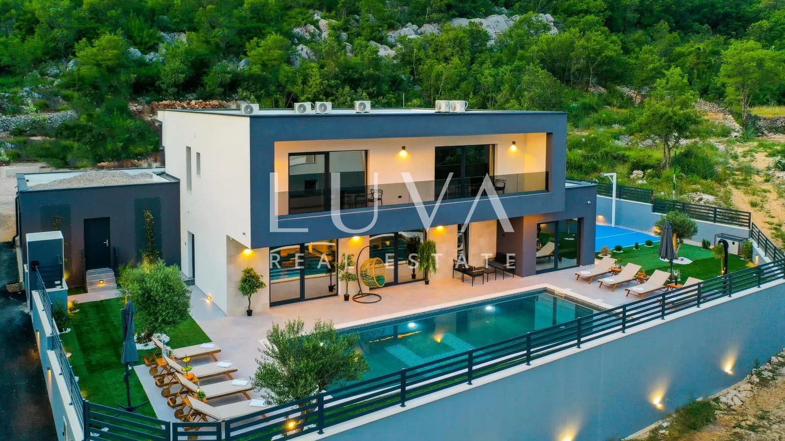 Zagvozd, luxuriöse Villa mit Pool zu verkaufen
