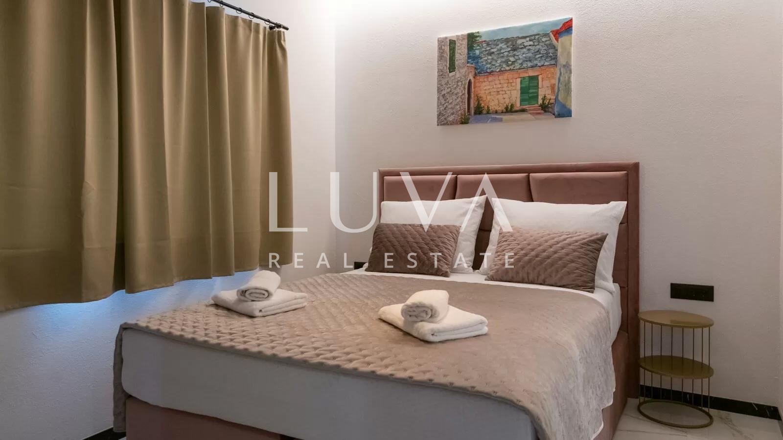 Zagvozd, luxuriöse Villa mit Pool zu verkaufen
