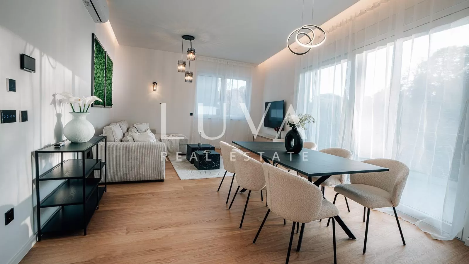 Remete, Luxuriöse 4-Zimmer-Wohnung, 140m2 + 2 Stellplätze zu vermieten