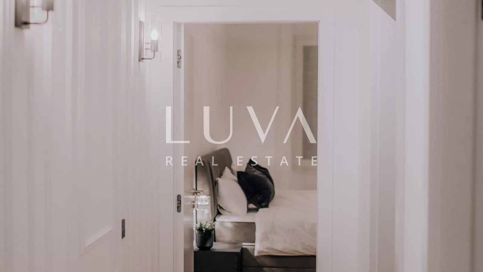 Remete, Luxuriöse 5-Zimmer-Wohnung, 165m2 + 2 Stellplätze zu vermieten