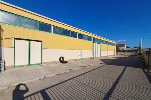Skradin, Dubravice, warehouse for rent, 1000 m²