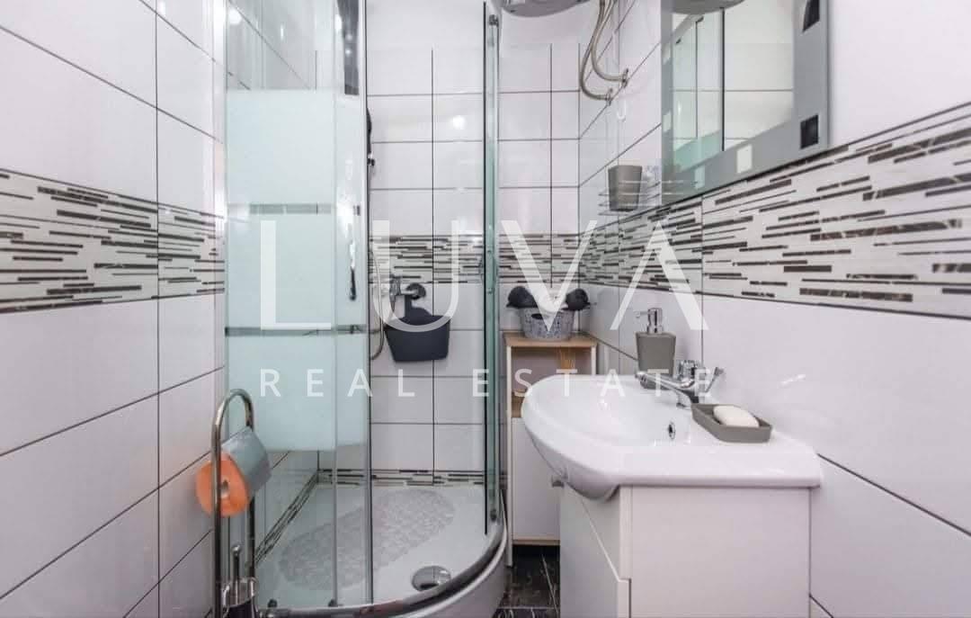 Kraljevica, Križišće, house with a pool for sale