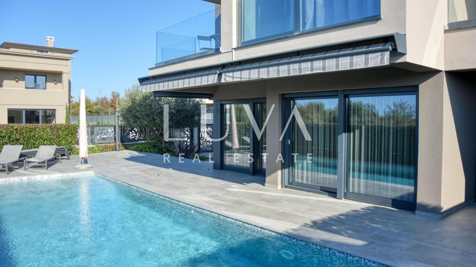 Poreč, Špadići, house with a pool near the sea for sale