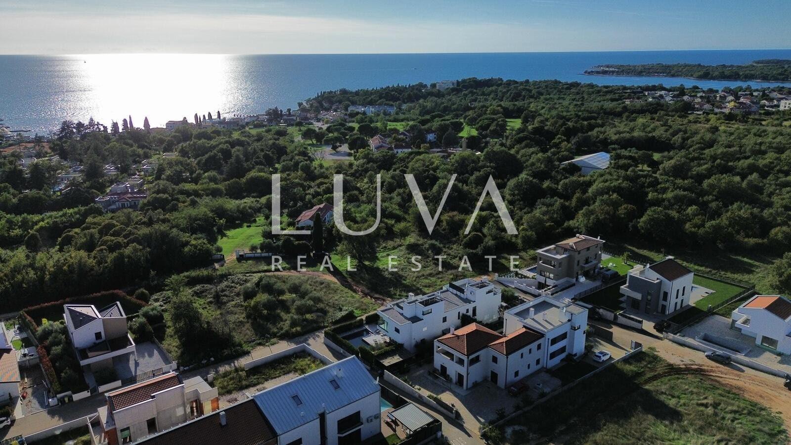 Poreč, Špadići, house with a pool near the sea for sale