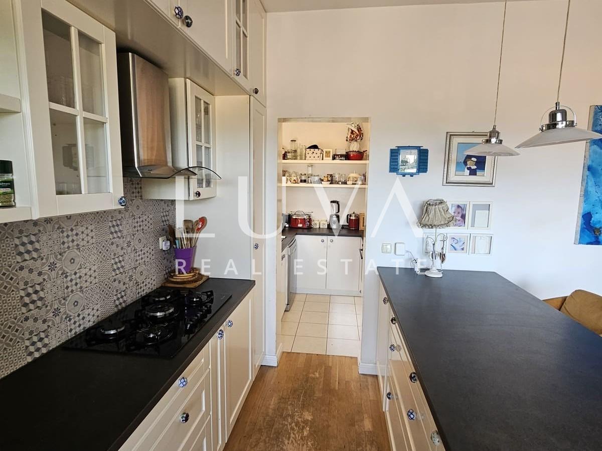Zagreb, Gornje Prekrižje, Luxusapartment mit Garten und Garage, 230m2