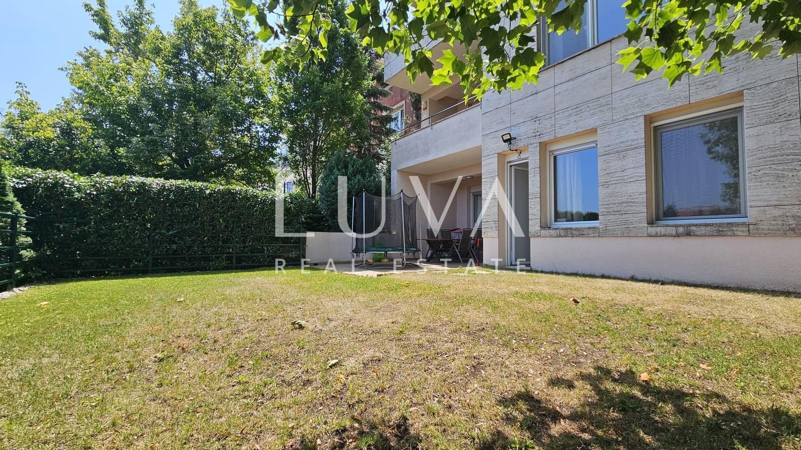 Zagreb, Gornje Prekrižje, Luxusapartment mit Garten und Garage, 230m2