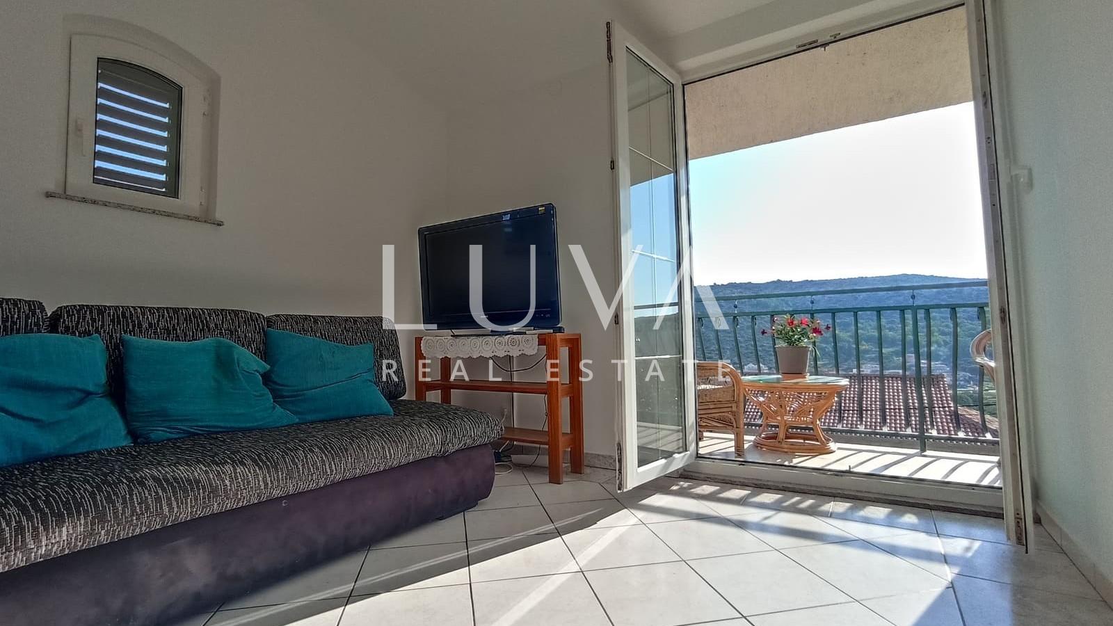 Marina, Trogir, kamena kuća blizu mora na prodaju