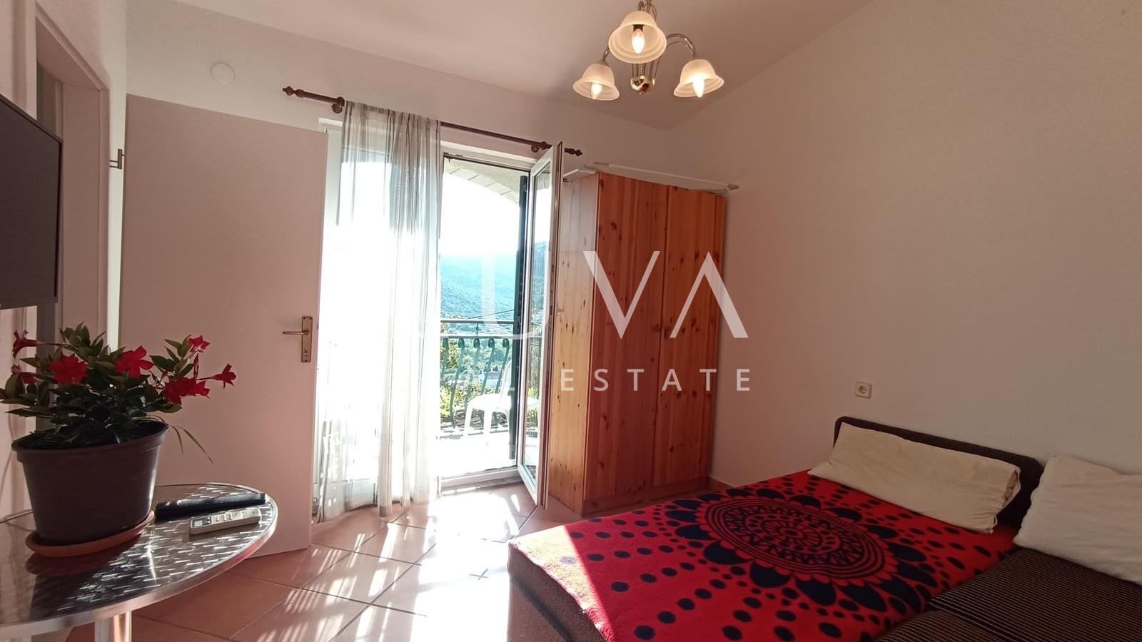 Marina, Trogir, kamena kuća blizu mora na prodaju