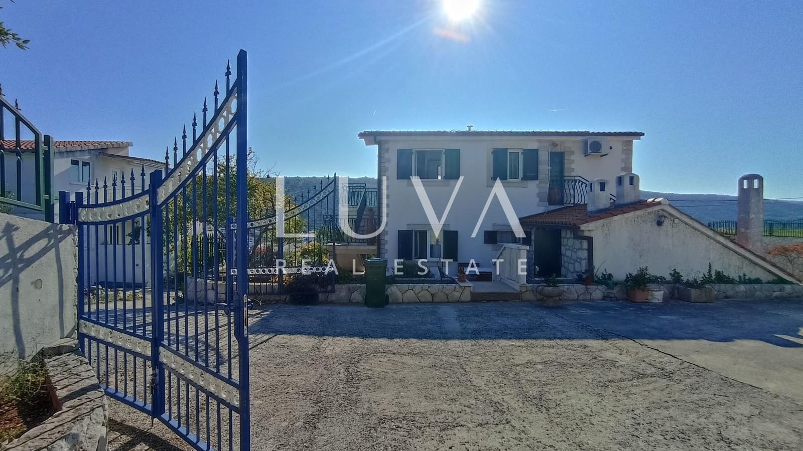 Marina, Trogir, kamena kuća blizu mora na prodaju