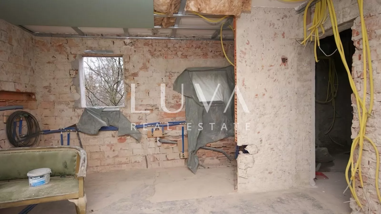 Zagreb, Pantovčak, stan za adaptaciju 141m2 na prodaju