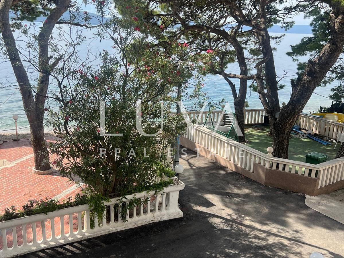 Mala Duba, Živogošće, boutique hotel na plaži, investicijska prilika