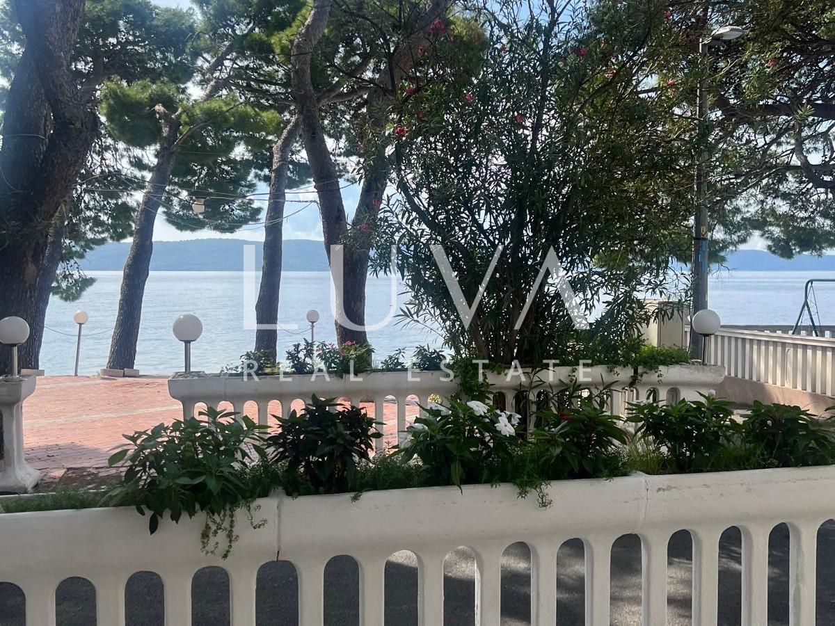 Mala Duba, Živogošće, boutique hotel na plaži, investicijska prilika