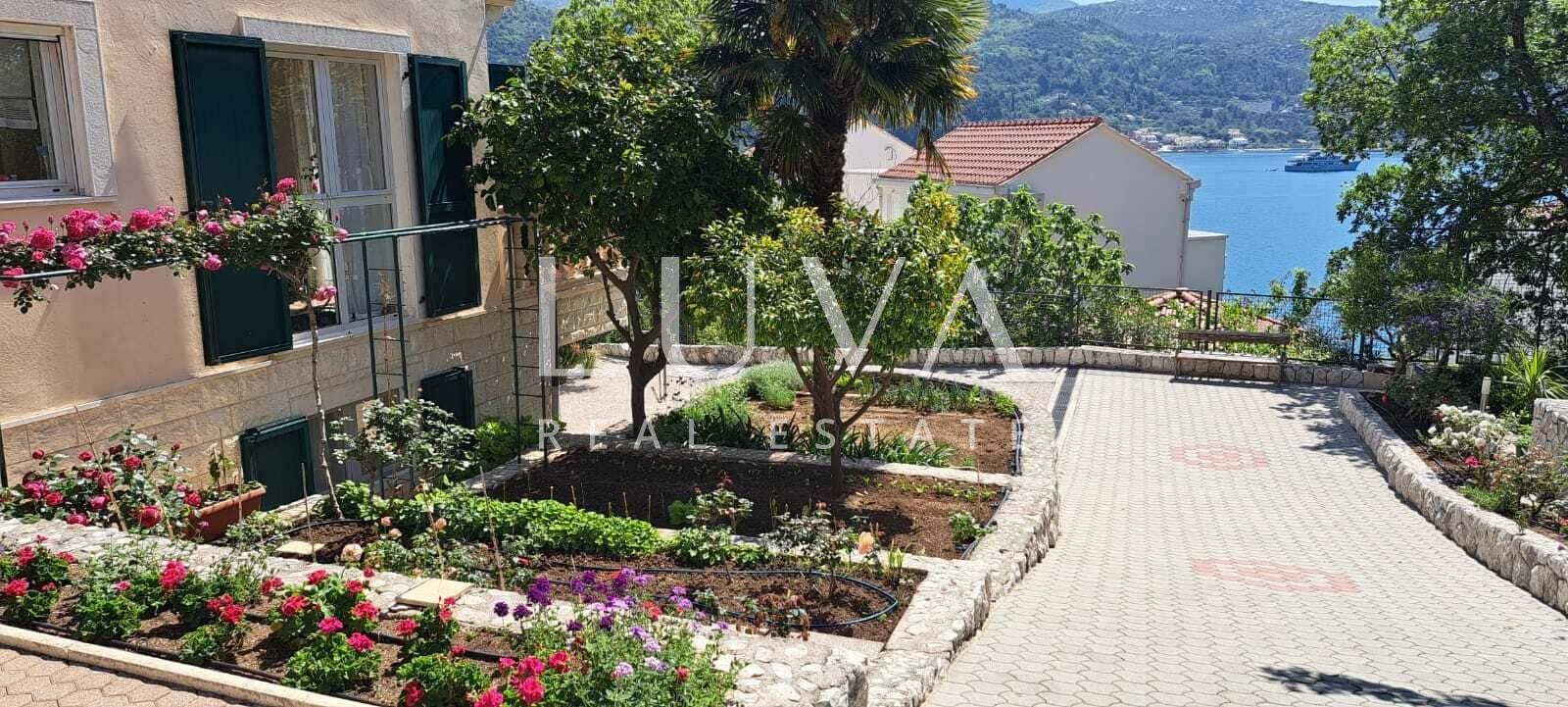 Dubrovnik, Slano, stone house by the sea for sale