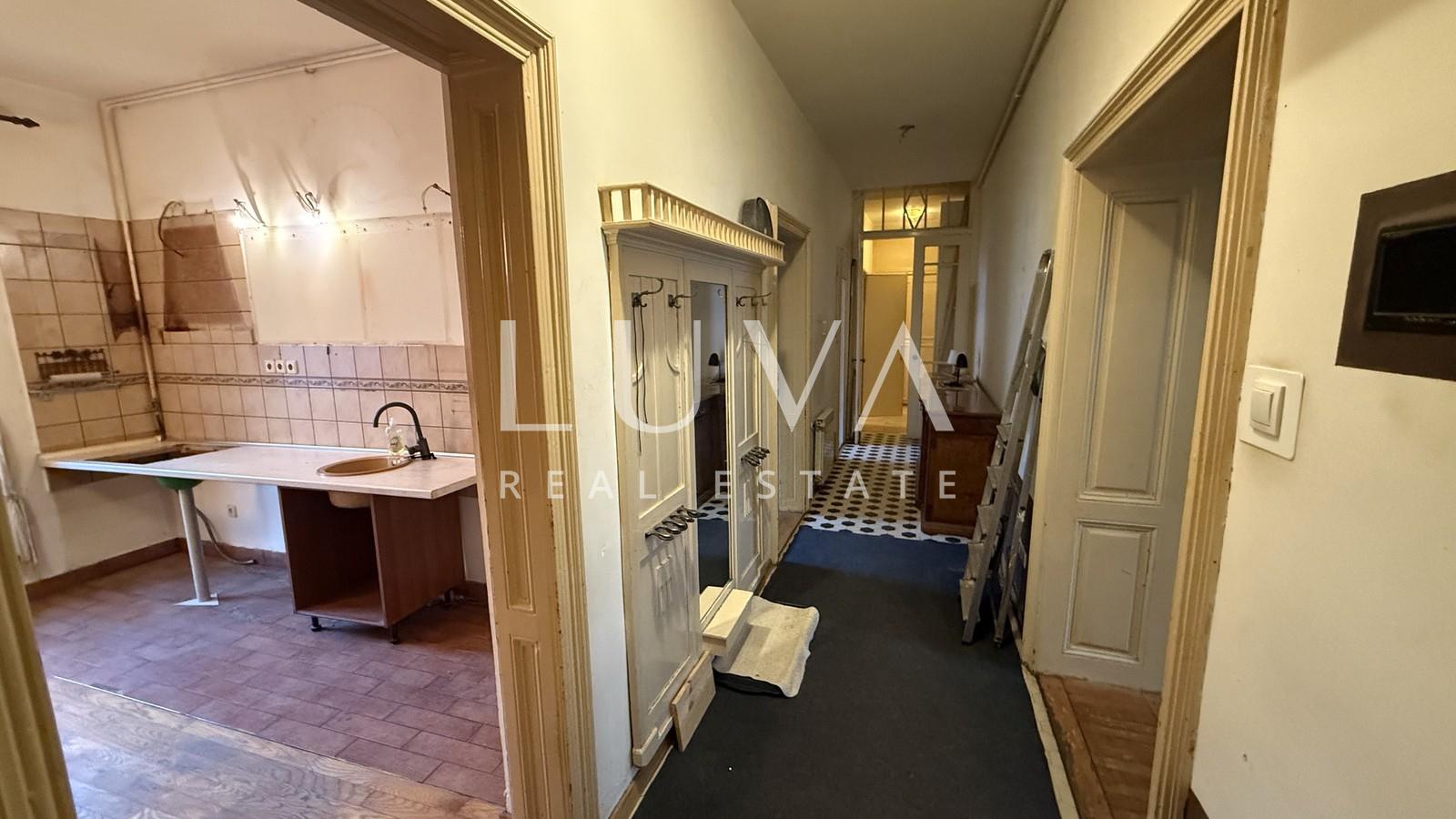 Zagreb, Kvaternikov trg, četverosoban stan za renovaciju, 114 m2