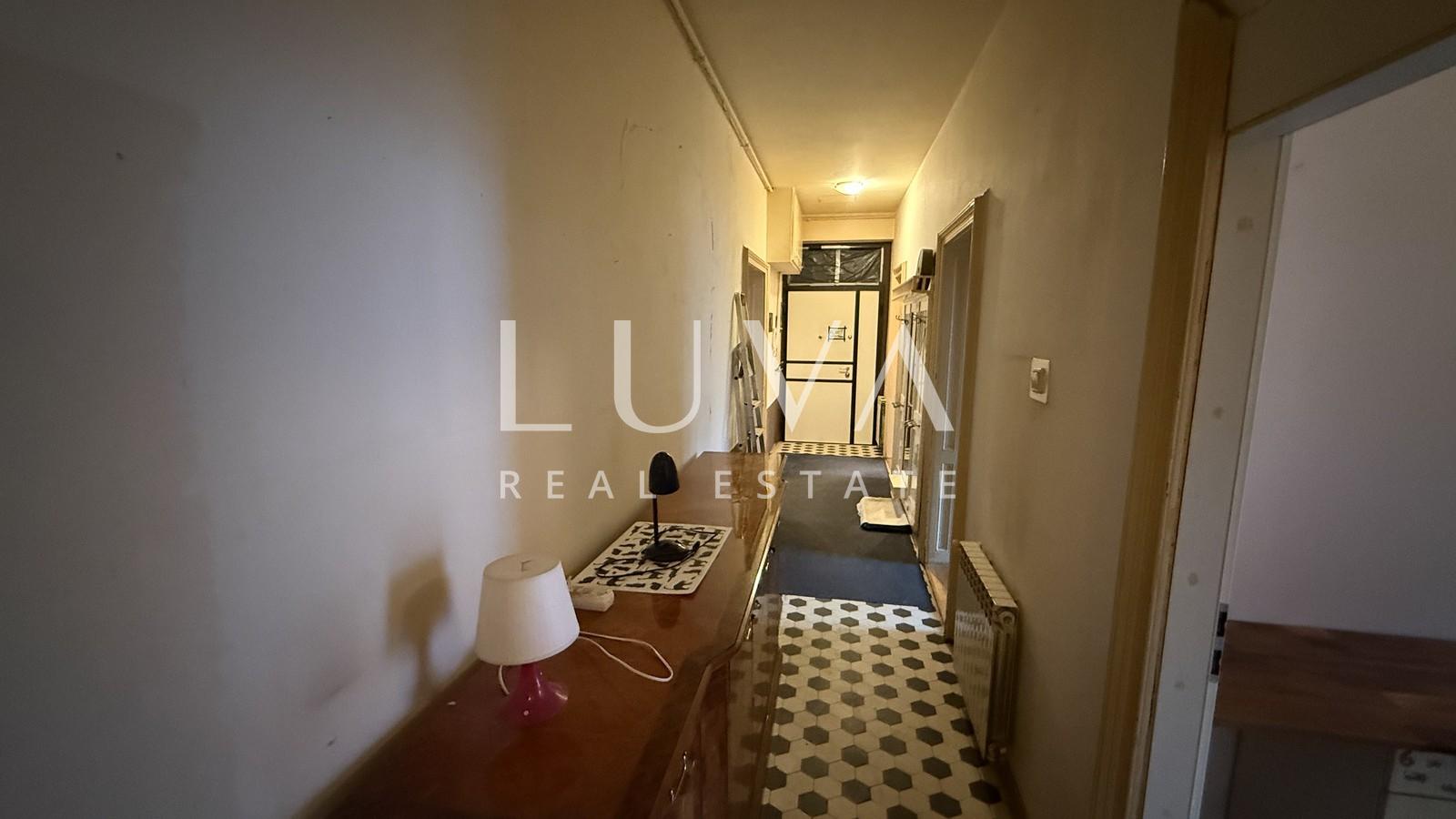 Zagreb, Kvaternikov trg, četverosoban stan za renovaciju, 114 m2