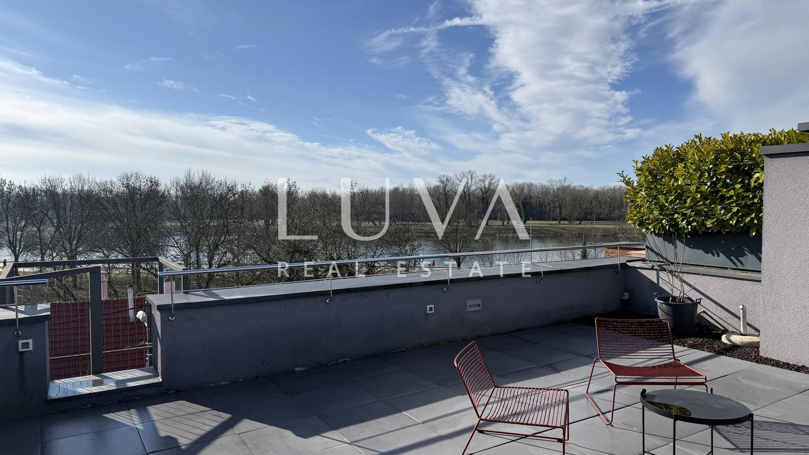 Zagreb, Jarun, four-room apartment with lake view, 100 m²