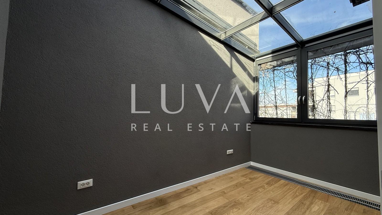 Zagreb, Jarun, four-room apartment with lake view, 100 m²