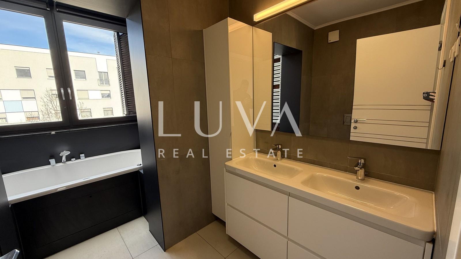 Zagreb, Jarun, four-room apartment with lake view, 100 m²