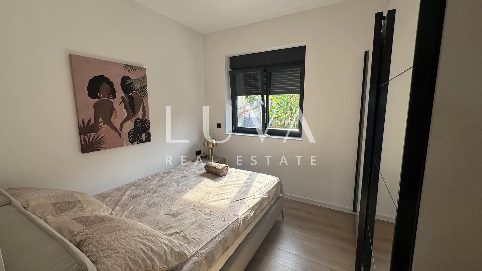 Lovran, modern apartment with pool and sea view for rent, 90 m2