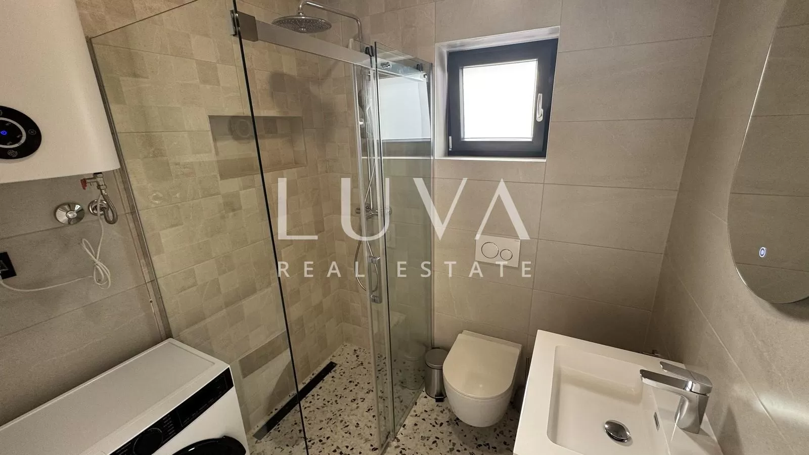 Lovran, moderne Wohnung mit Pool und Meerblick zu vermieten, 60 m2
